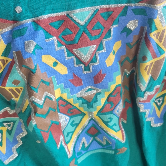 Women's long sleeve Aztec indigenous design silver tee shirt medium - Picture 3 of 10